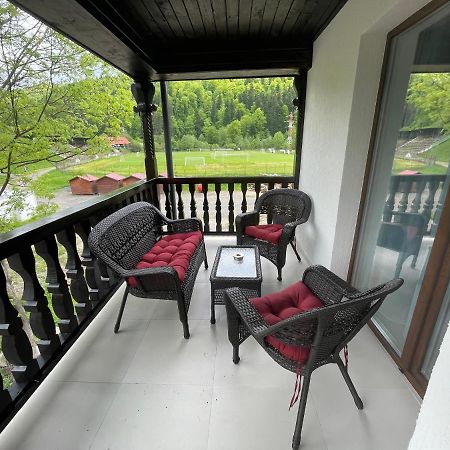 Castle Residence Apt. Eminescu Buşteni エクステリア 写真